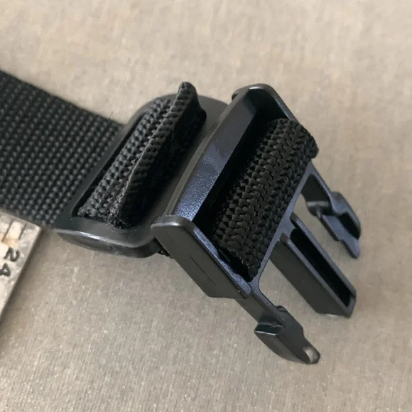 Vintage black Eddie Bauer bum bag/fanny pack/waist bag - Picture 8 of 10